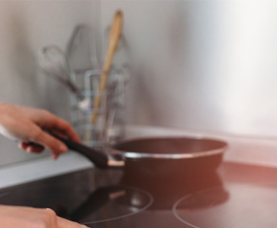 Frying pan on electric cooktop