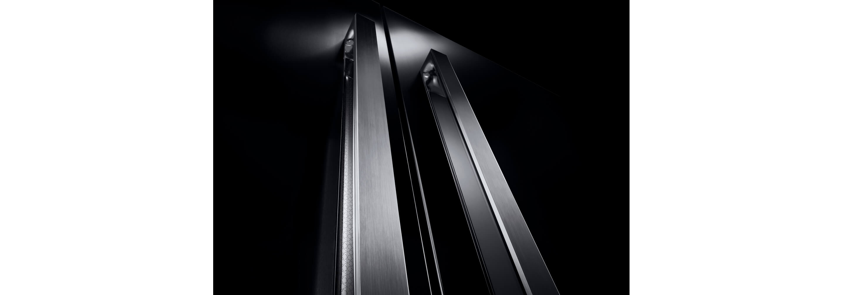A close up of the handles on a NOIR™ Design column pair.